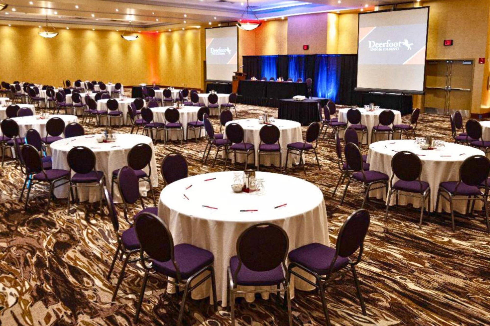 Deerfoot Inn And Casino Calgary Extérieur photo