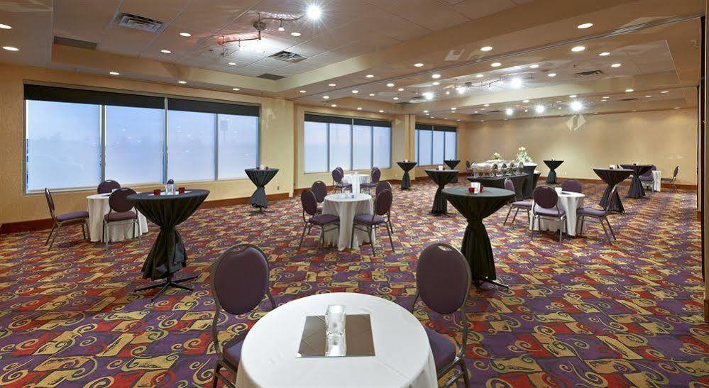Deerfoot Inn And Casino Calgary Extérieur photo